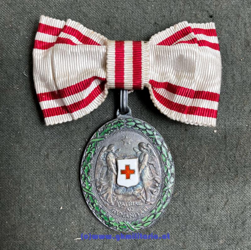 k.u.k. Silberne Ehrenmedaille v. Roten Kreuz mit KD und Damenmasche im Kartonetui!!