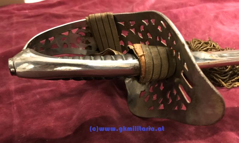 Komplette Säbel-Garnitur Säbel M1904 Kavallerie für Offizier mit Portepee und Gehänge!!