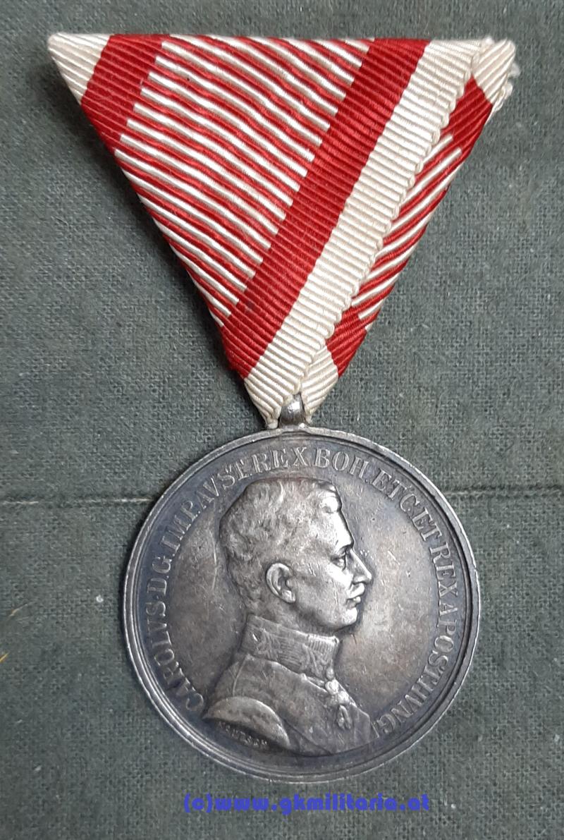 k.u.k. Silberne Tapferkeitsmedaille 1. Klasse Kaiser Karl I. - Silber punziert!