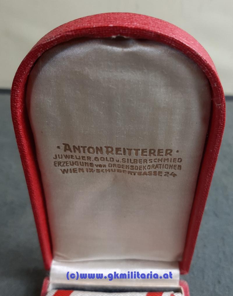 Bundesstaat - Österreichisches Goldenes Verdienstzeichen im Original Etui!!