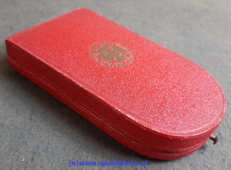 Bundesstaat - Österreichisches Goldenes Verdienstzeichen im Original Etui!!