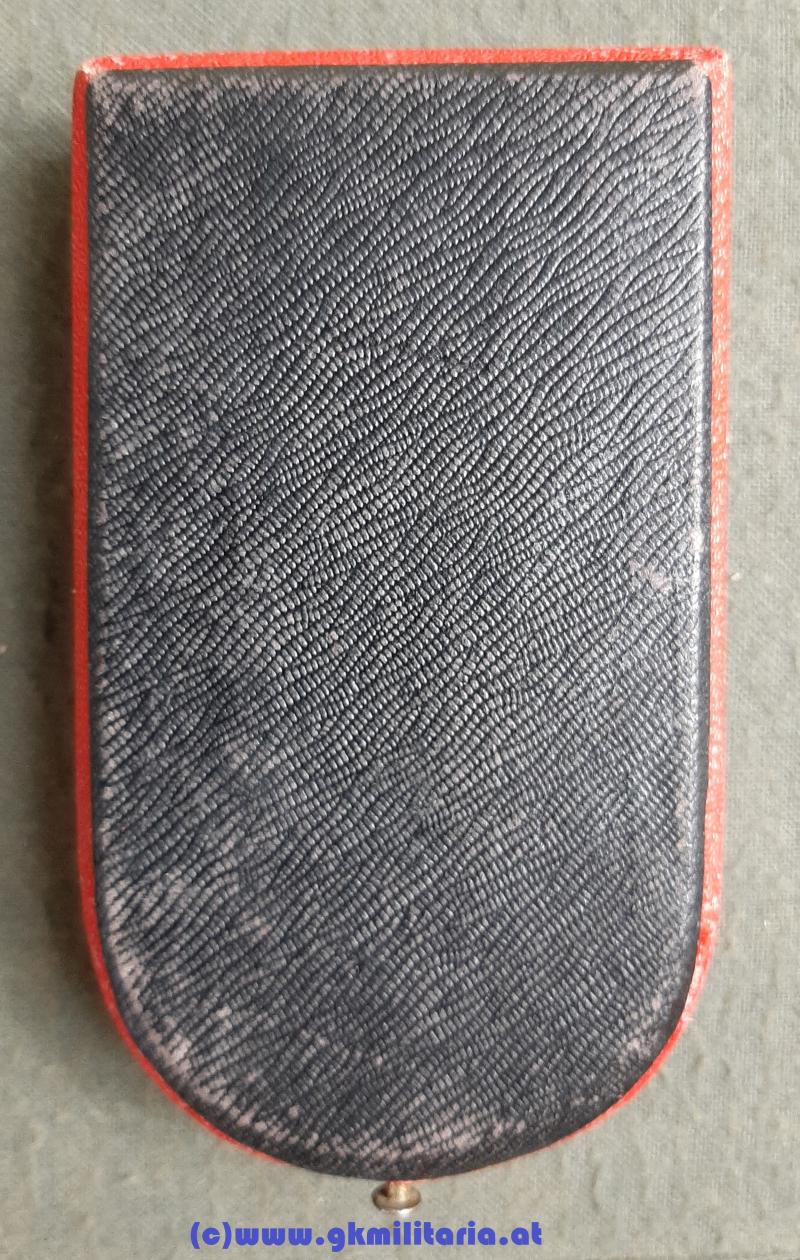 Bundesstaat - Österreichisches Goldenes Verdienstzeichen im Original Etui!!