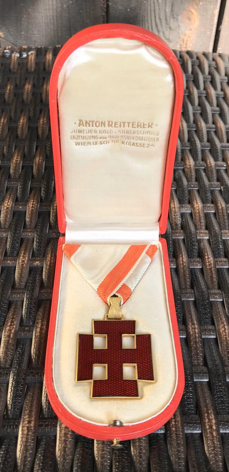 Goldenes Ehrenzeichen bzw. Ritterkreuz I. Klasse - Österreich - 1. Republik/Bundesstaat - MINT!!