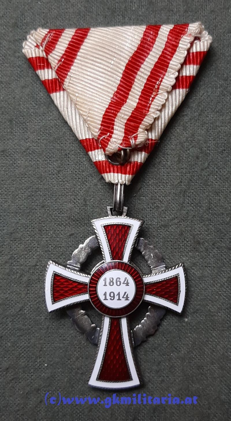 k.u.k. Ehrenzeichen des Roten Kreuzes II. Klasse mit KD im Etui! - Seltene Variante mit Sternpunze!!!