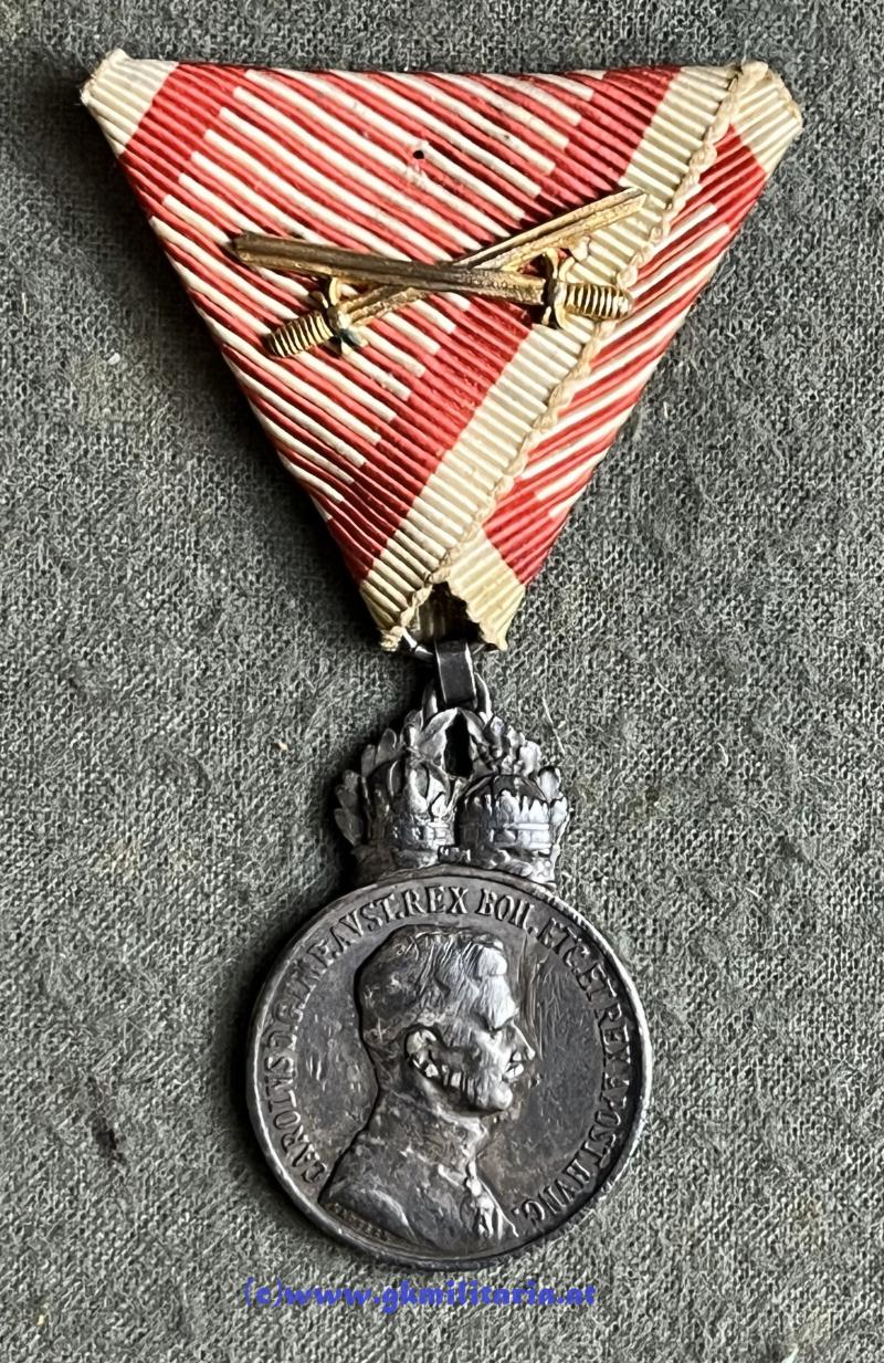 k.u.k. Silberne Militärverdienstmedaille Kaiser Karl I. - Silber!