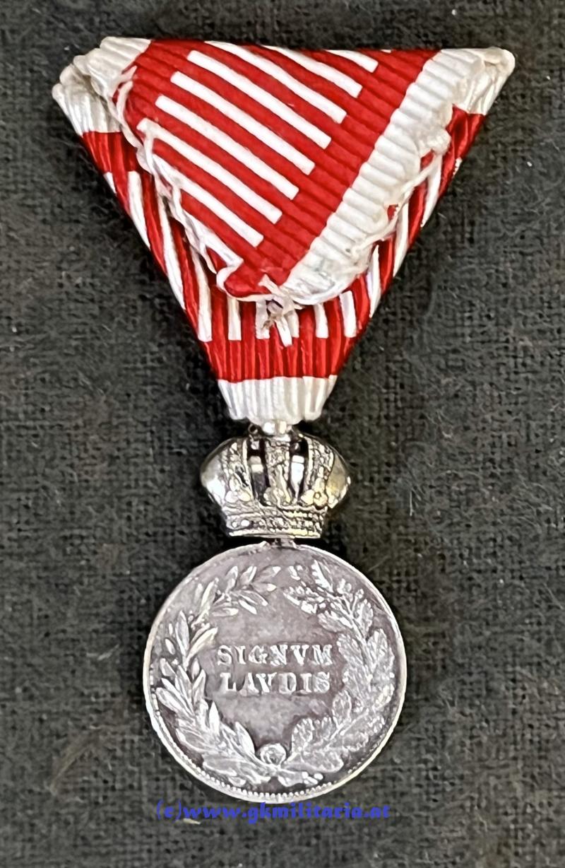 k.u.k. Silberne Militärverdienstmedaille Kaiser Franz Joseph I. am Dreiecksband!! - MINIATUR!!