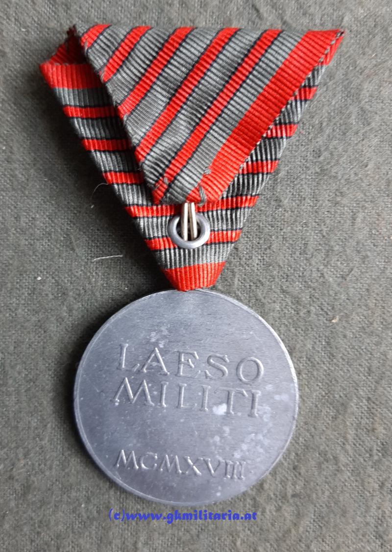 6er Satz Verwundetenmedaille Kaiser Karl I. - MINT!