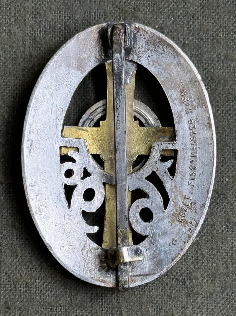 k.u.k. Regimentsabzeichen Infanterie-Regiment Hoch & Deutschmeister Nr.4 1914-1916!!