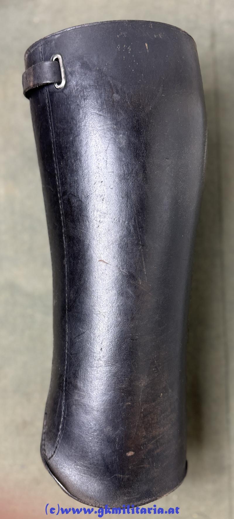 k.u.k. Ledergamaschen!