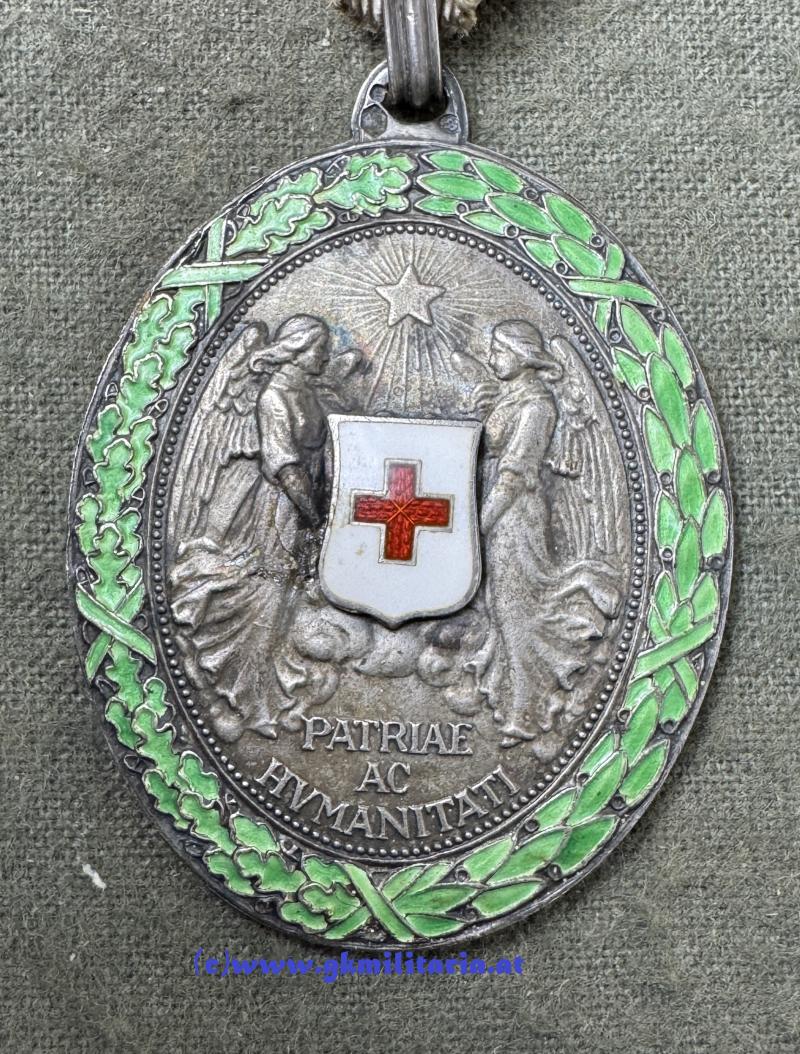 k.u.k. Silberne Ehrenmedaille des Roten Kreuzes mit KD im Etui! - TOP!