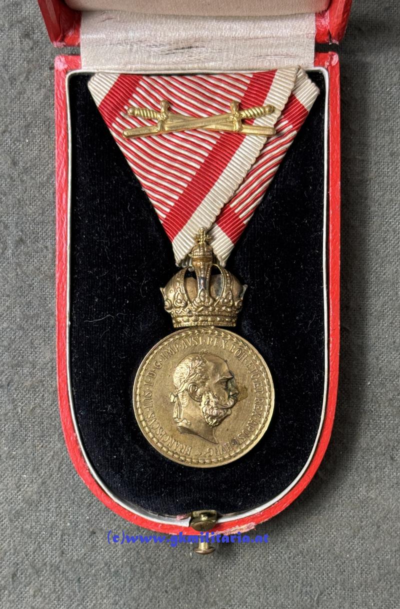 k.u.k. Bronzene Militärverdienstmedaille Kaiser Franz Joseph I. im Etui - BREITNER TESTVEREK, Budapest!
