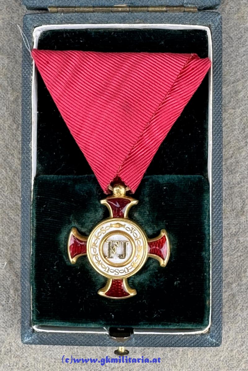 k.u.k. Goldenes Verdienstkreuz im Etui! - GOLD im frühen ETUI!