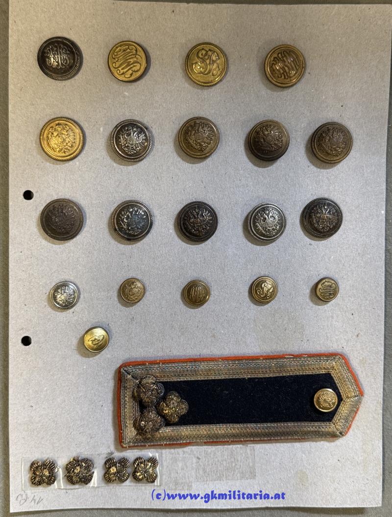 Konvolut k.u.k. Beamte - Knöpfe - Schulterklappe!!