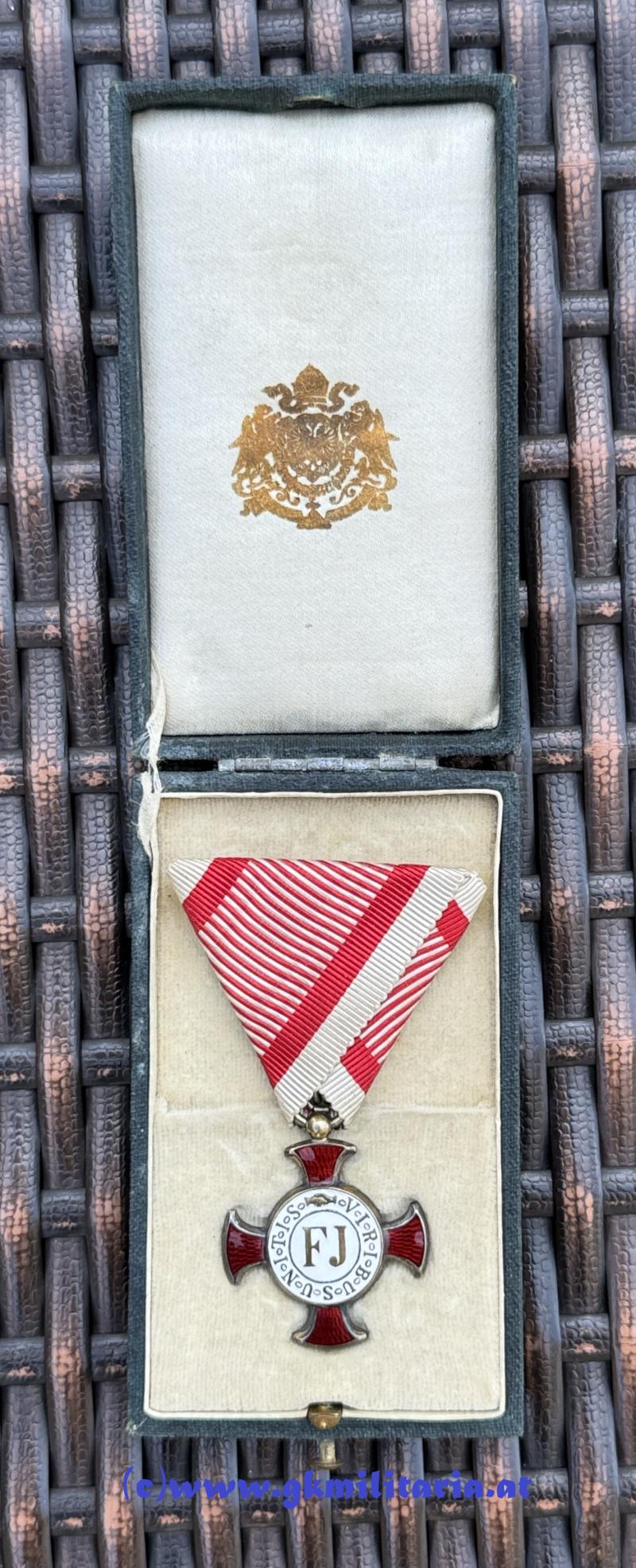 k.u.k. Goldenes Verdienstkreuz im Etui! - VARIANTE SILBER von H.U.W.!!