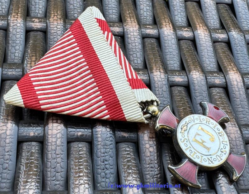 k.u.k. Goldenes Verdienstkreuz im Etui! - VARIANTE SILBER von H.U.W.!!