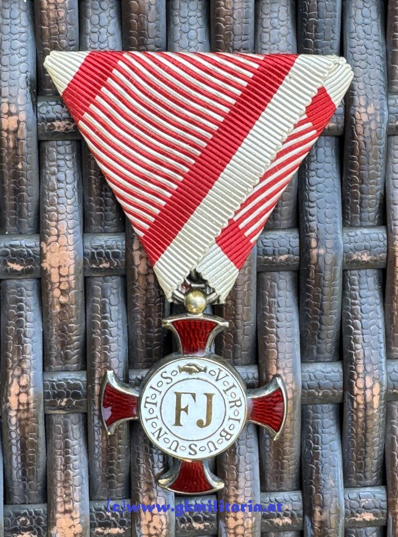 k.u.k. Goldenes Verdienstkreuz im Etui! - VARIANTE SILBER von H.U.W.!!