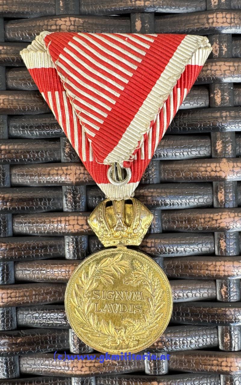 k.u.k. Bronzene Militärverdienstmedaille Kaiser Franz Josef I. mit Schwertern im Etui!