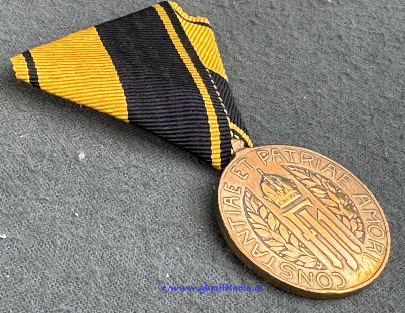 Ehrenzeichen für eine vieljährige Mitgliedschaft in einer landsturmpflichtigen Körperschaft!!