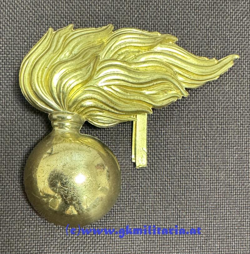 Granate für den Gendarmerie-Hut !!