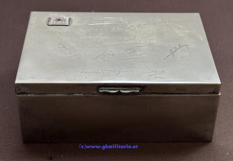 k.u.k. Zigarrendose - Offizielle Kriegsfürsorge - Unterschriften: Kaiser Franz Joseph I., Erzherzog Eugen, Erzherzog Carl usw.!