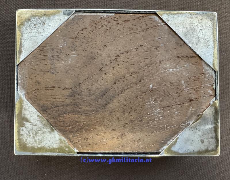 k.u.k. Zigarrendose - Offizielle Kriegsfürsorge - Unterschriften: Kaiser Franz Joseph I., Erzherzog Eugen, Erzherzog Carl usw.!