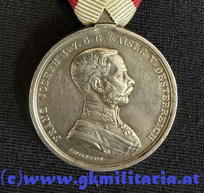 k.u.k. Tapferkeitsmedaille 2. Klasse, 4. Modell Kaiser Franz Josef I. 3. Typ 1866-1917!! mit Henkelöse ohne Punzierung vor 1872!!