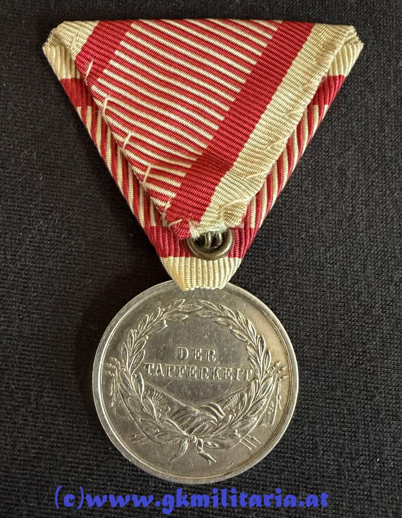 k.u.k. Tapferkeitsmedaille 2. Klasse, 4. Modell Kaiser Franz Josef I. 3. Typ 1866-1917!! mit Henkelöse ohne Punzierung vor 1872!!