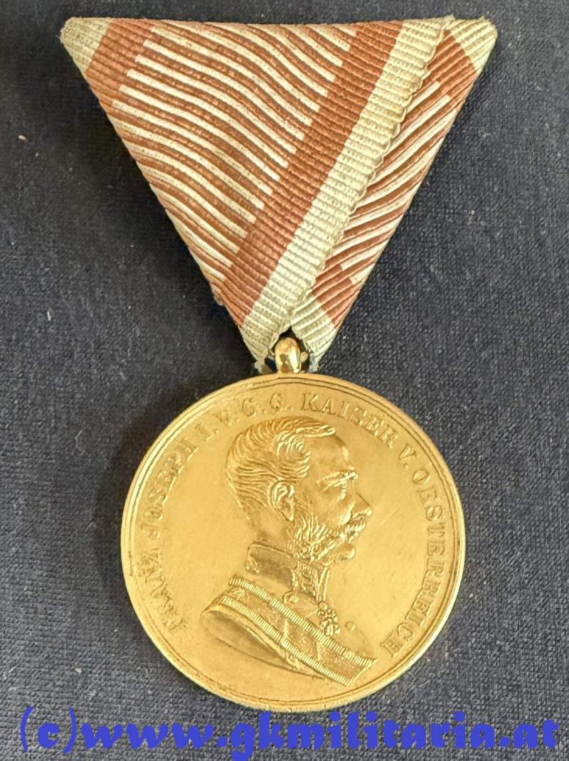k.u.k. Goldene Tapferkeitsmedaille 4. Modell Kaiser Franz Joseph I. 3. Typ 1866-1917!! Bronze vergoldet!!