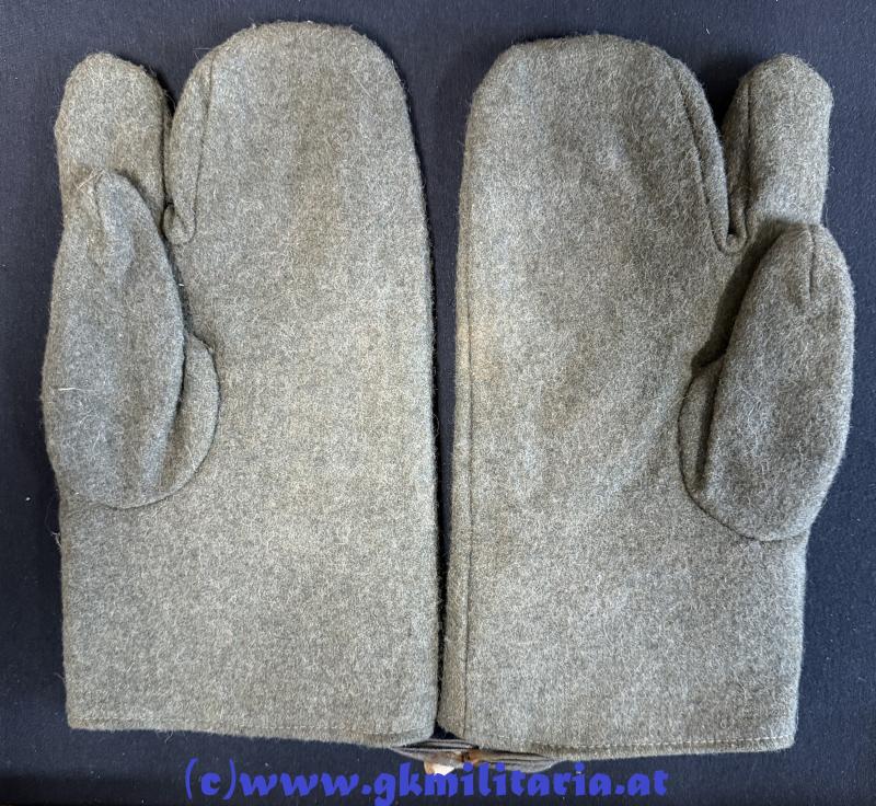 k.u.k. Kälteschutz-Fäustlinge mit Abzug-Zeigefinger!