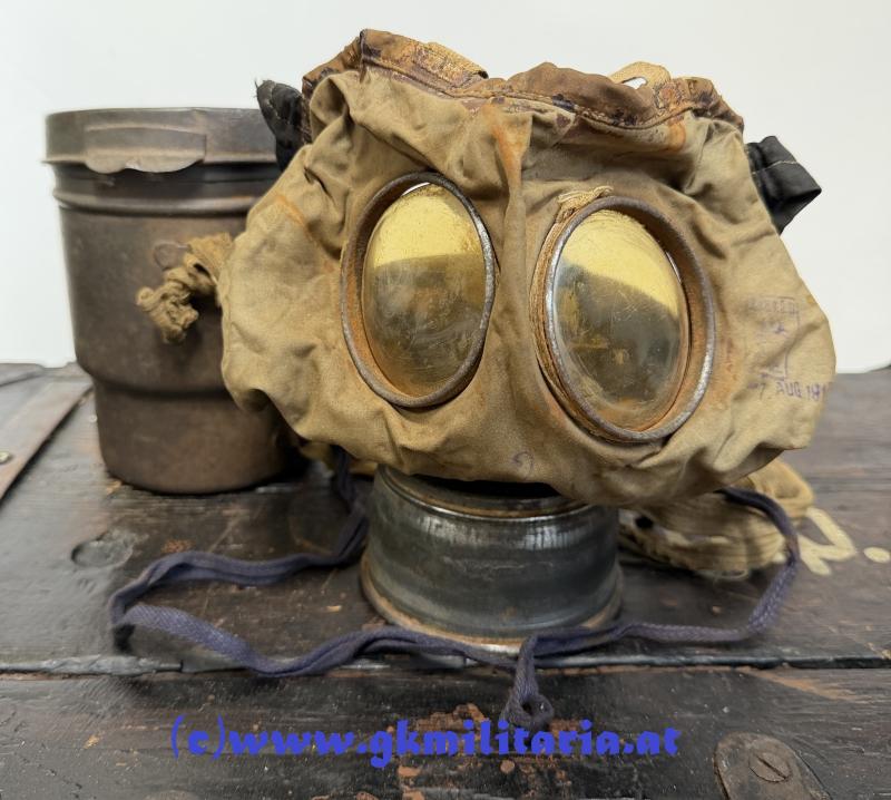 weitere Fotos - k.u.k. Gasmaske TYP A5 Behälter - komplett!!