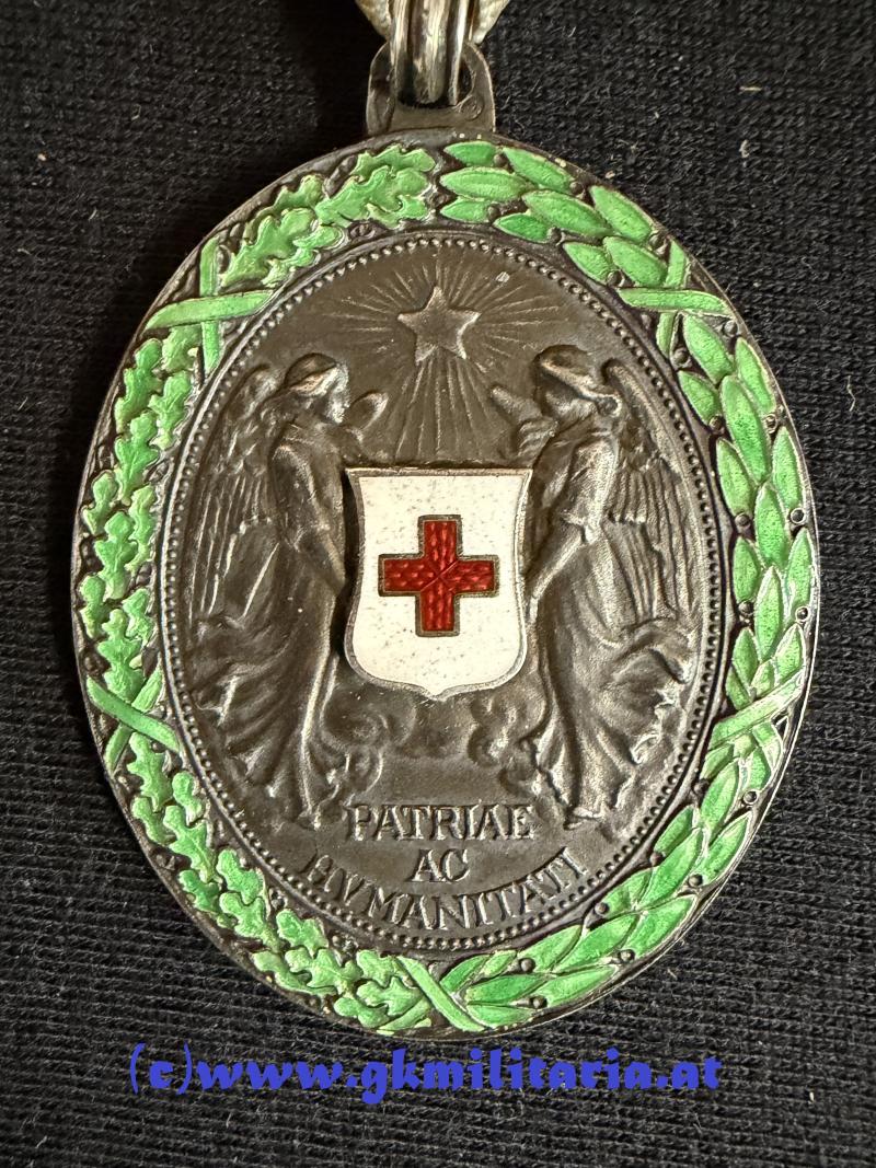 k.u.k. Silberne Ehrenmedaille v. Roten Kreuz mit KD - TOP PATINA!! Hersteller J. SOUVAL!!