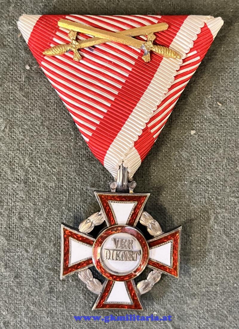 k.u.k. Militärverdienstkreuz III. Klasse KD mit Schwertern im Karton-Etui - Mayer, Wien - Selten!