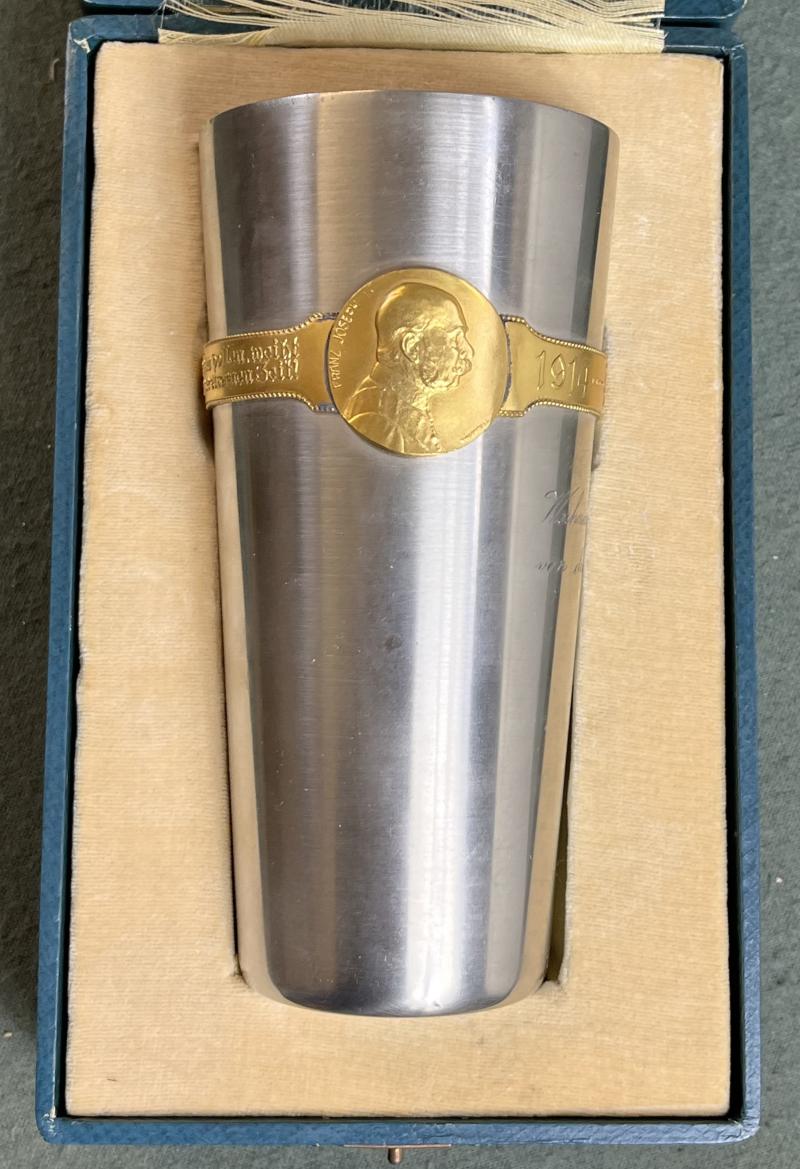k.u.k. großer Kriegsbecher 1914/15 im Original-Etui - Variante mit Widmung Weihnachten 1915!