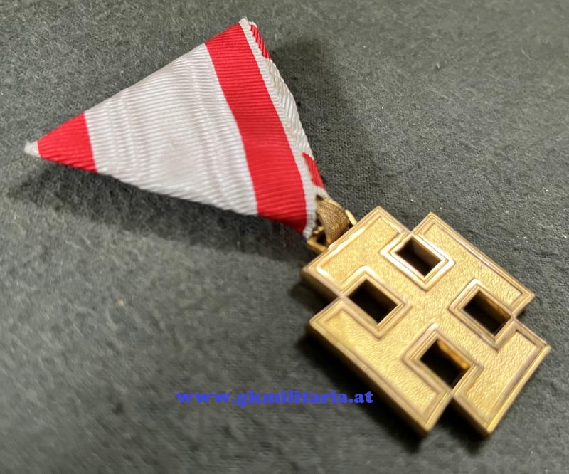 Bundesstaat - Österreichisches Goldenes Verdienstzeichen im Original Etui - MINT!