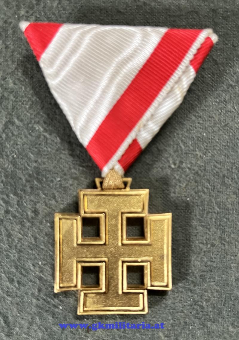 Bundesstaat - Österreichisches Goldenes Verdienstzeichen im Original Etui - MINT!