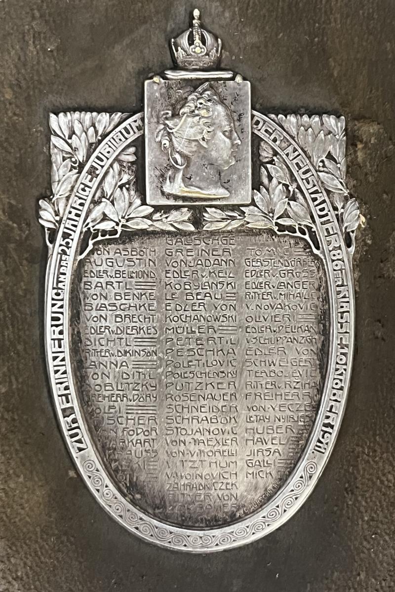 Erinnerungsplakette 25 jähriges Jubiläum der 86er Klasse 1911 der k.u.k. Theresianischen Militärakademie zu Wiener Neustadt - Gurschner, Wien - Sehr Selten!