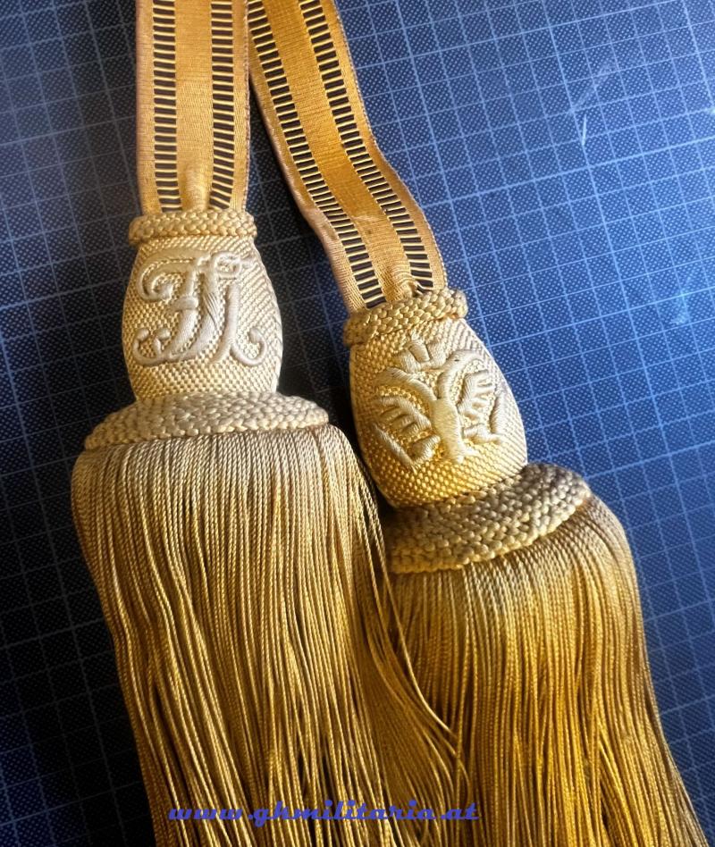 k.u.k. Feldbinde für Offiziere !