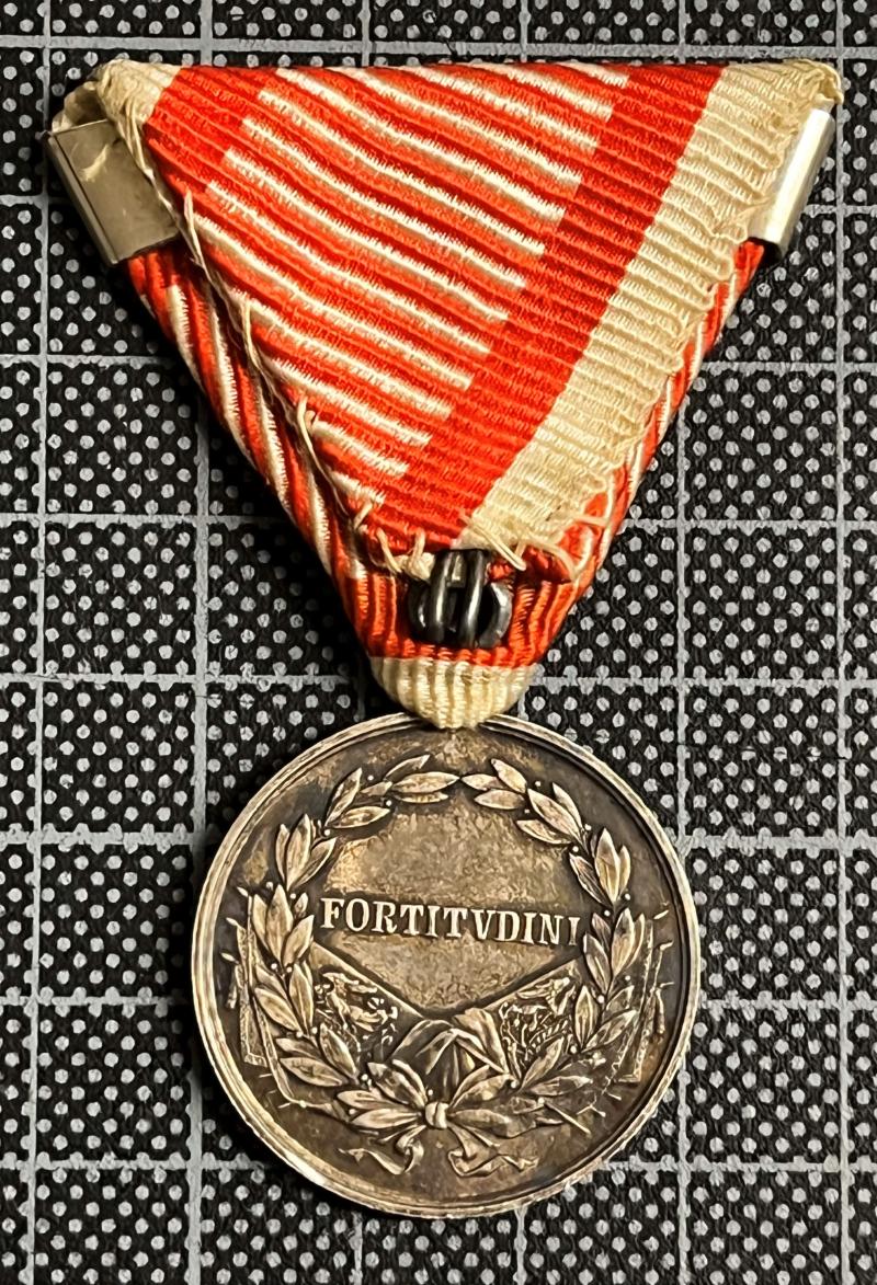 k.u.k. Silberne Tapferkeitsmedaille Kaiser Karl I. 2. Klasse - mit Wiederholungsspange!