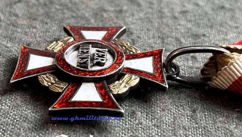 Frühes k.u.k. Militärverdienstkreuz mit KD u. Schwertern - um 1870!