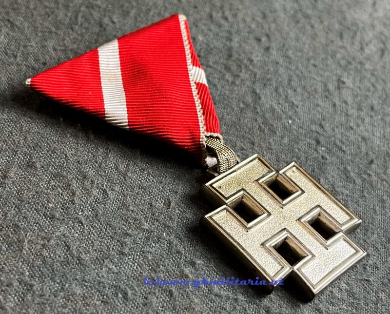 Bundesstaat - Österreichisches Silbernes Verdienstzeichen im Original Etui!